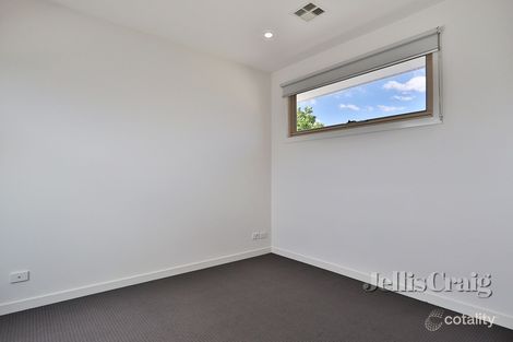 Property photo of 2/20 Gillard Street Burwood VIC 3125