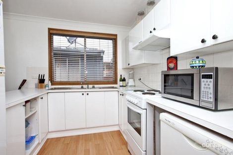 Property photo of 14 Auklet Road Mount Hutton NSW 2290