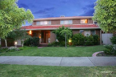 Property photo of 3 Windsor Drive Avondale Heights VIC 3034