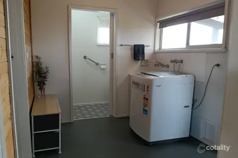 Property photo of 4 Point Road Kalimna VIC 3909