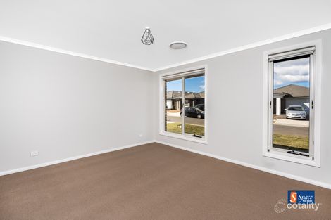 Property photo of 26 Abbott Street Spring Farm NSW 2570