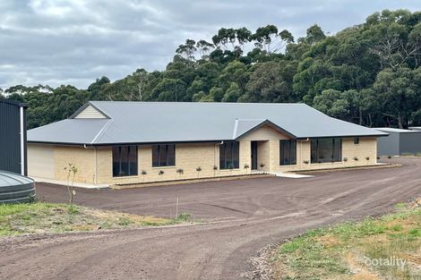 30 Hoveys Rd, Barongarook West, VIC 3249