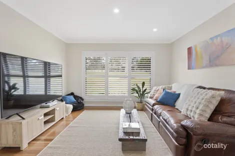 Property photo of 33 Warrina Circuit Minimbah NSW 2312