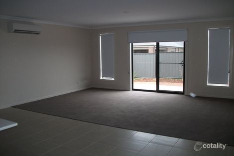 Property photo of 87 Brownlow Drive Point Cook VIC 3030