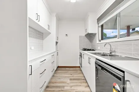 Property photo of 3 Taylor Crescent Traralgon VIC 3844