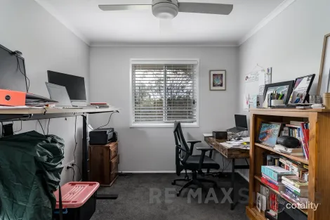 Property photo of 2 Hillcrest Court Kearneys Spring QLD 4350