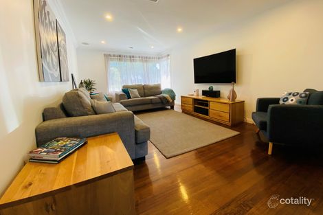 Property photo of 28 Moyangul Drive Keilor East VIC 3033