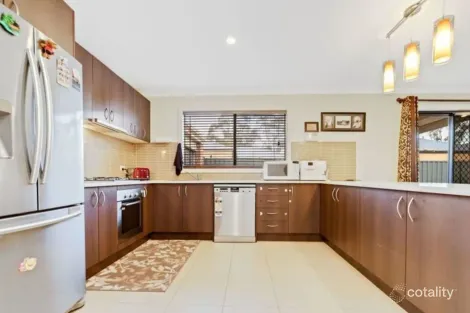 Property photo of 52 Hawkstone Road Manor Lakes VIC 3024