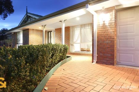 Property photo of 8 Bonney Place Roxburgh Park VIC 3064