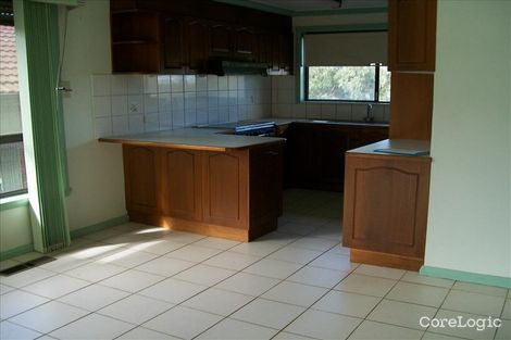 Property photo of 3 Laura Grove Avondale Heights VIC 3034
