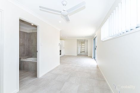 Property photo of 1/47 Sapphire Crescent Redbank Plains QLD 4301
