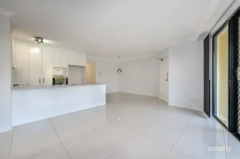 Property photo of 3/2 Fraser Avenue Miami QLD 4220