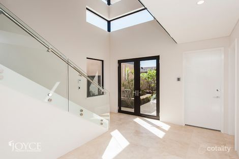 Property photo of 97 Grand Promenade Karrinyup WA 6018