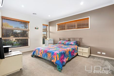 Property photo of 11 Surrey Grove Point Cook VIC 3030