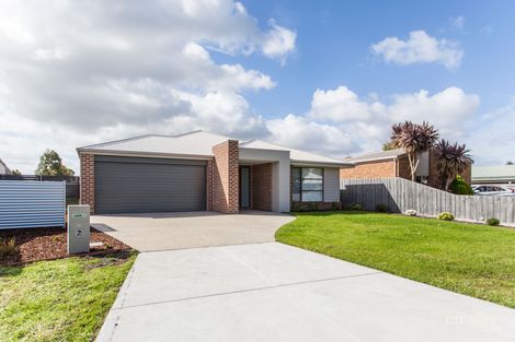 Property photo of 16 Youll Grove Inverloch VIC 3996