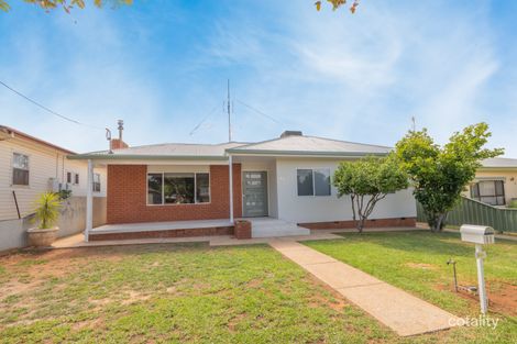 11 Wattle St, Parkes, NSW 2870