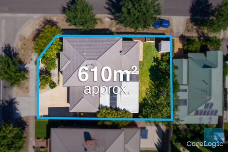 Property photo of 1 Merrigum Crescent Caroline Springs VIC 3023