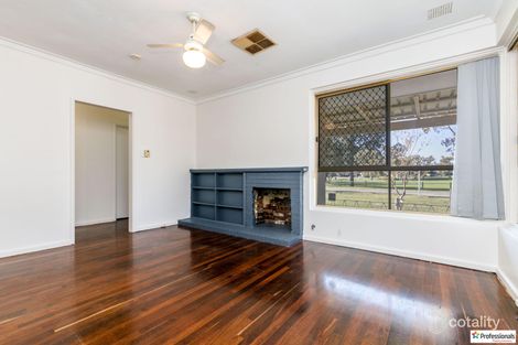 Property photo of 35 Rhodes Crescent Calista WA 6167