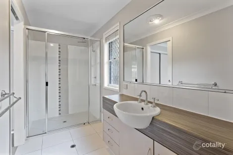 Property photo of 13 Kurrawa Crescent Glenvale QLD 4350