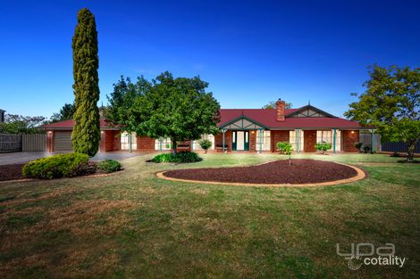 4 Campbell Ct, Brookfield, VIC 3338