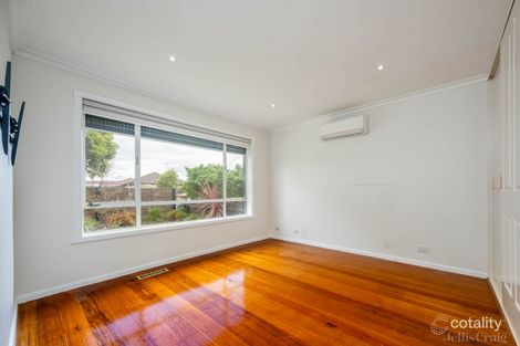Property photo of 26 McFadzean Avenue Reservoir VIC 3073