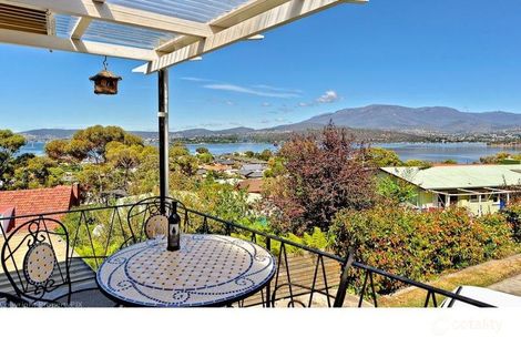 4a Rianna Rd, Lindisfarne, TAS 7015