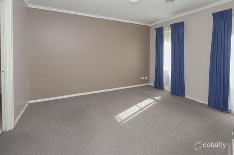 Property photo of 7 Honeysuckle Close Pakenham VIC 3810