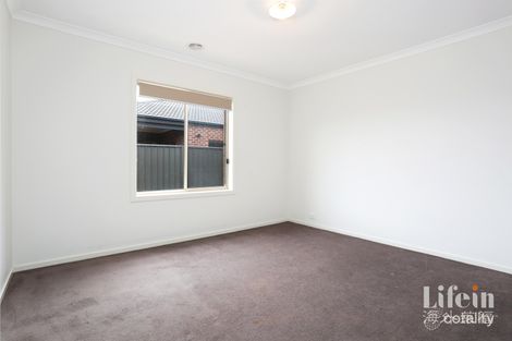 Property photo of 57 Lansdowne Parade Tarneit VIC 3029