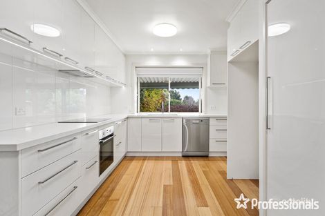 Property photo of 34 Meadowgate Drive Chirnside Park VIC 3116
