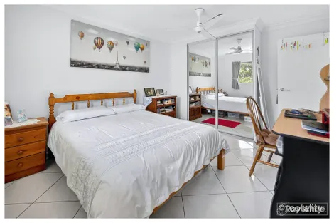 Property photo of 192 Matthew Flinders Drive Lammermoor QLD 4703