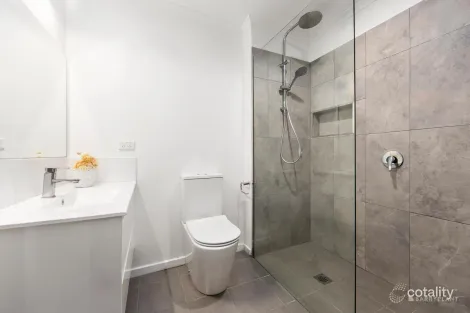 Property photo of 3 Kiandra Court Doncaster East VIC 3109
