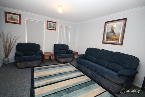 Property photo of 7 Armidale Avenue Hoxton Park NSW 2171