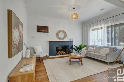 Property photo of 2 Kanana Crescent Wangaratta VIC 3677