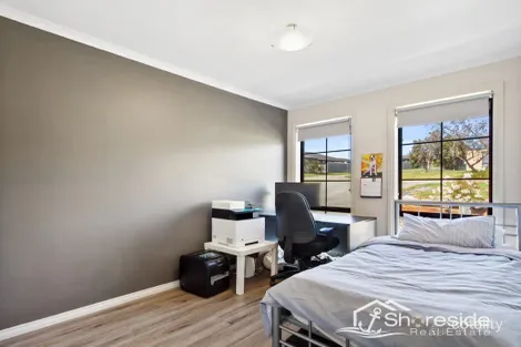 Property photo of 14 Norman Court Lakes Entrance VIC 3909