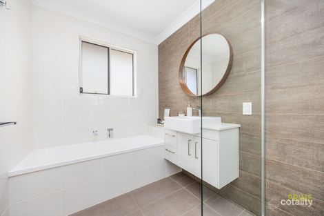 Property photo of 16 Baunfiend Court Urraween QLD 4655