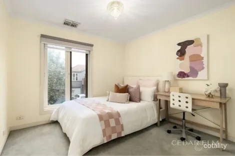 Property photo of 3 Beacon Road Port Melbourne VIC 3207