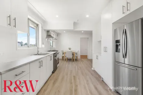 7 Hobart Ave, Campbelltown, NSW 2560