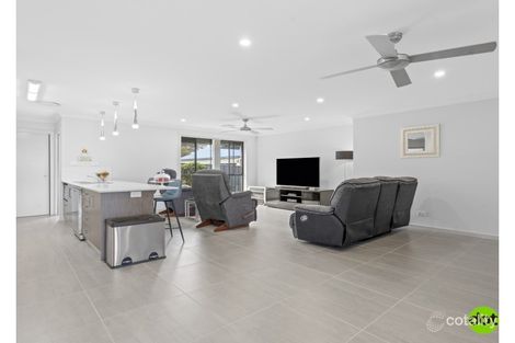 Property photo of 128 Winbin Crescent Gwandalan NSW 2259