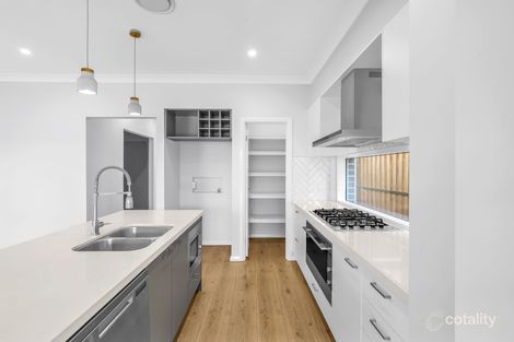 Property photo of 8 Galloway Road Box Hill NSW 2765
