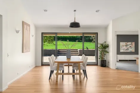 Property photo of 32 Highland Drive Bowral NSW 2576