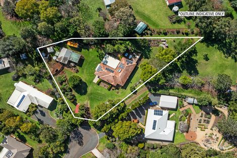 Property photo of 11 Jenika Court Highfields QLD 4352