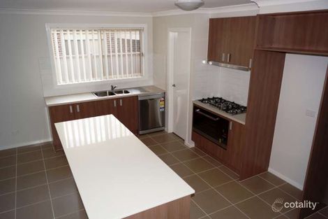 Property photo of 27 Victory Drive Pakenham VIC 3810