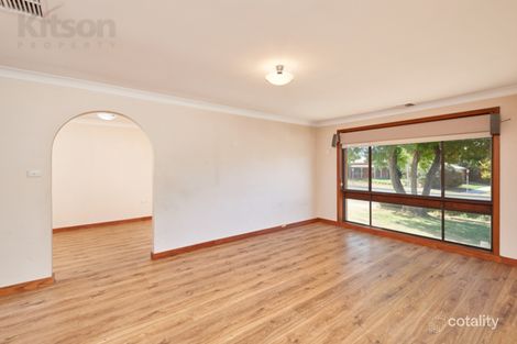 Property photo of 6 Pinaroo Drive Glenfield Park NSW 2650
