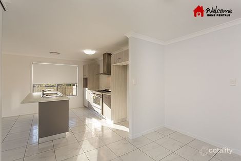 Property photo of 1/6 Sunburst Place Southside QLD 4570