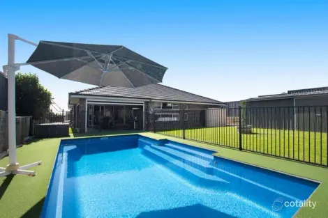 Property photo of 12 Highland Crescent Thirlmere NSW 2572