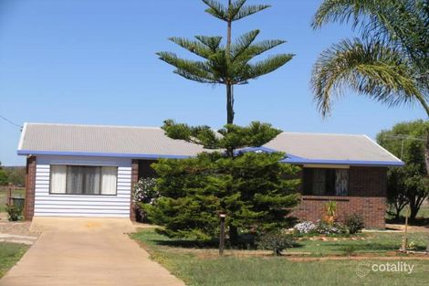 Property photo of 28 Windsor Circle Kingaroy QLD 4610