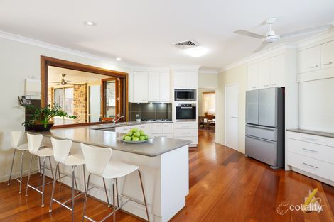 Property photo of 18 Timbarra Crescent Karana Downs QLD 4306