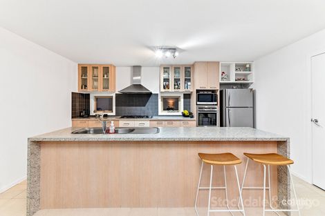 Property photo of 2 Northgate Drive Berwick VIC 3806