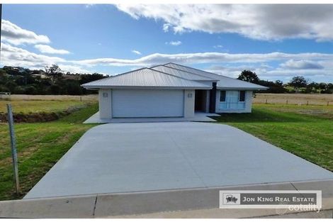 Property photo of 20 Redgum Court Dugandan QLD 4310