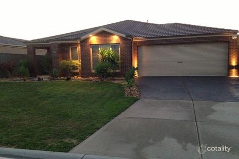 Property photo of 17 Maddock Drive Cranbourne East VIC 3977